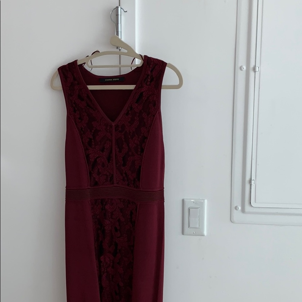 Cynthia Steffe size small maroon tight dress